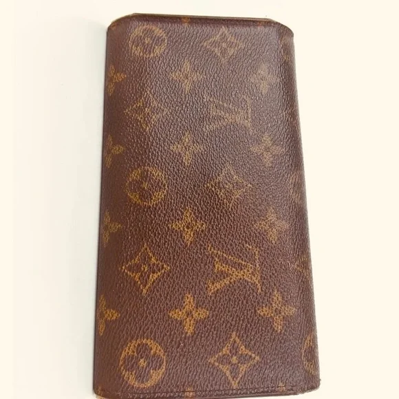 Louis Vuitton LV Long Wallet - 8”x4” - Picture 9 of 11
